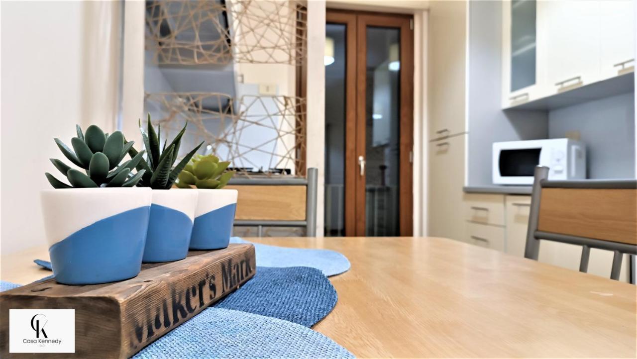 Appartement Casa Kennedy à Bari Extérieur photo